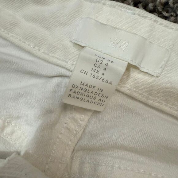 H&M White Wash High Rise Waisted Mom Jeans 4 Straight - Picture 4 of 8